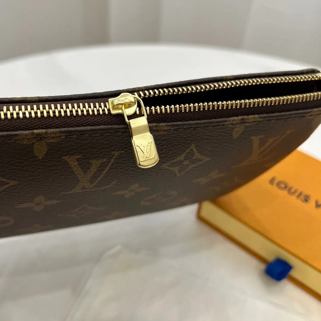Chain Bag Leather