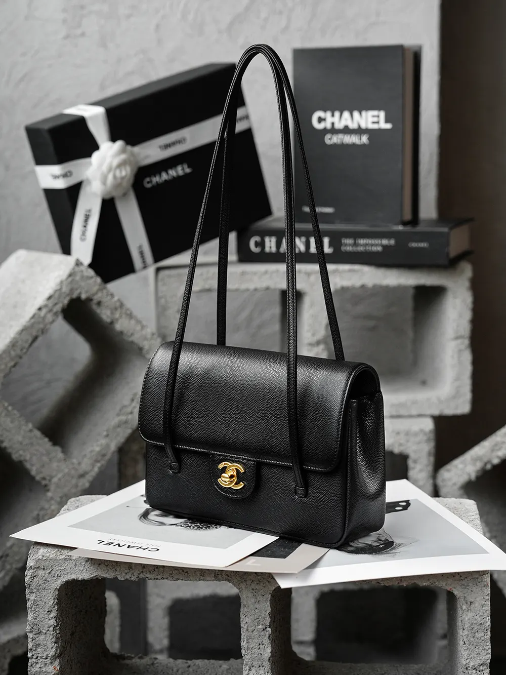 Black Hobo Shoulder Bag Vintage