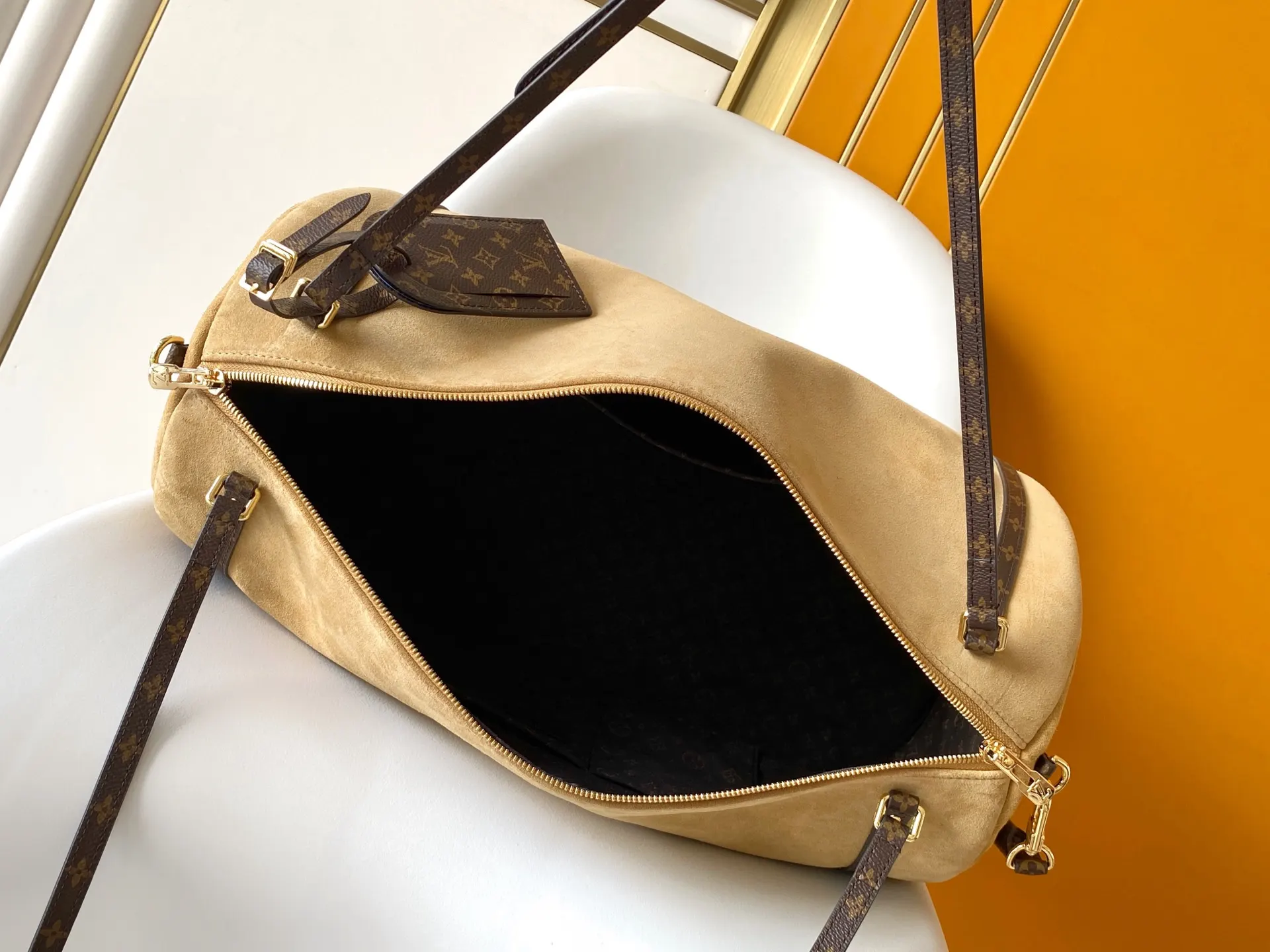 Keepall 黑色 牛皮 旅行袋 大容量旅行款(數字9) Keepall 黑色 牛皮 旅行袋 大容量旅行款(數字9)