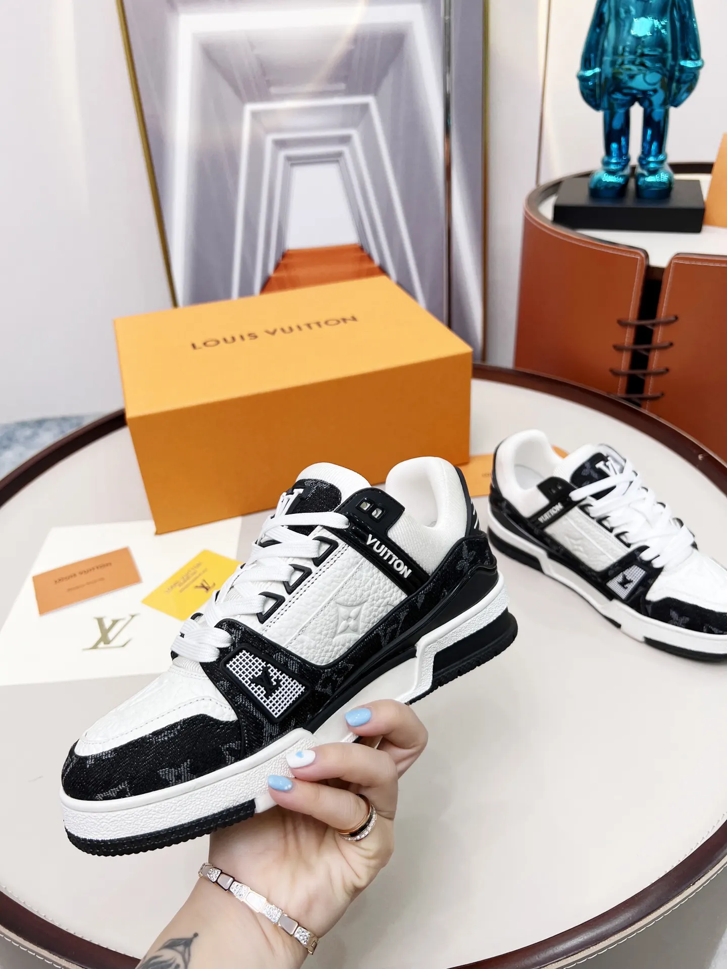 Louis Vuitton 运动鞋