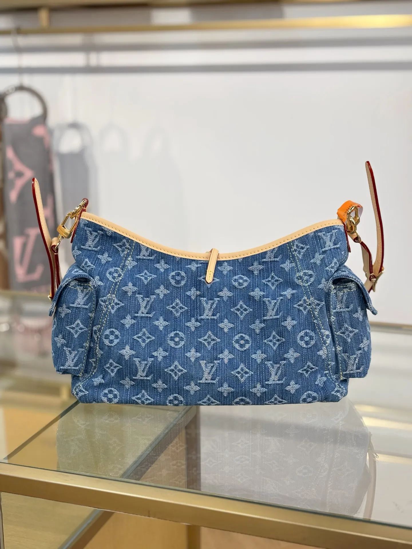 CarryAll 藍色 CARG 腋下包 復古腋下背款(數字9) CarryAll 藍色 CARG 腋下包 復古腋下背款(數字9)