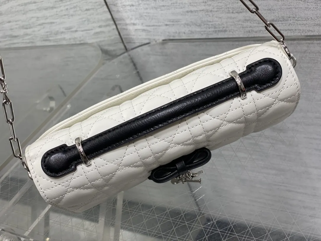 Dior 羊皮 邮差包女士手提斜背包My 迷你链 鏈條包 精致鏈條款