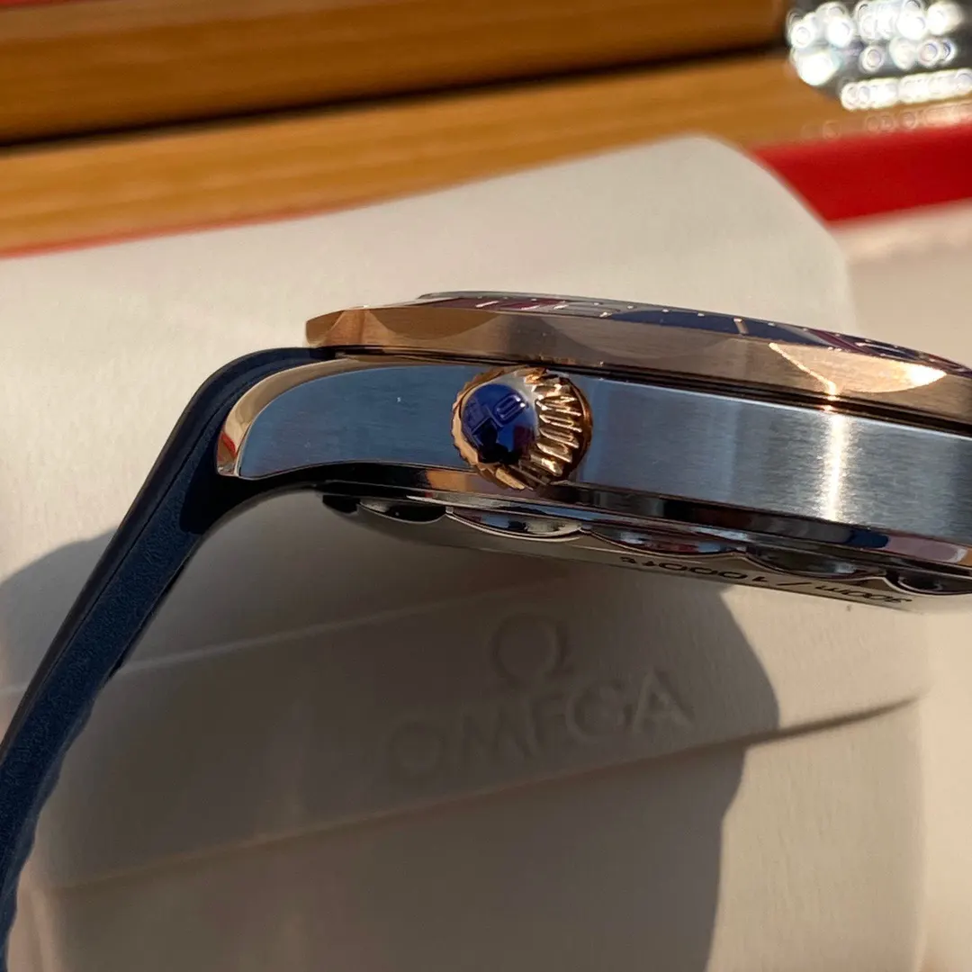 Omega 黑色 藍色 手錶 經典腕表款