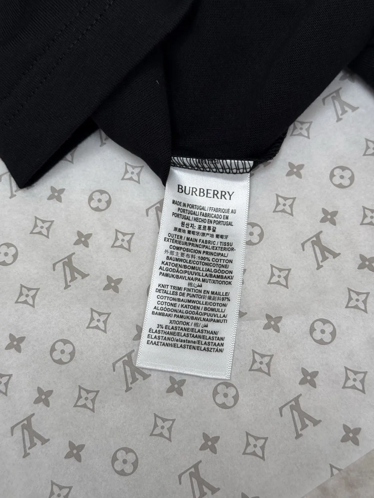 Burberry 黑色 字母 印花 针织衫 质感针织款
