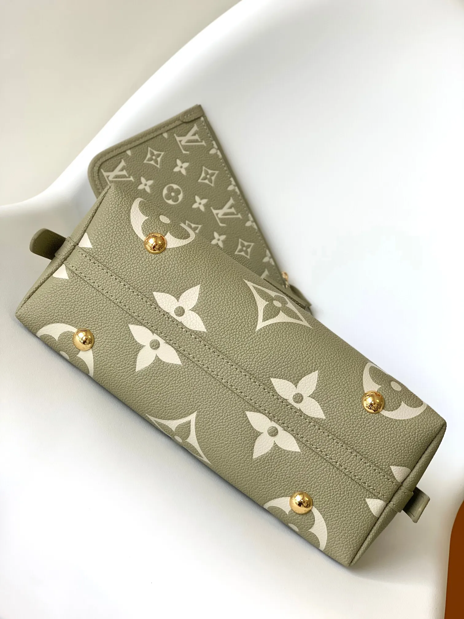 CarryAll Mo手拿包 精致手拿款