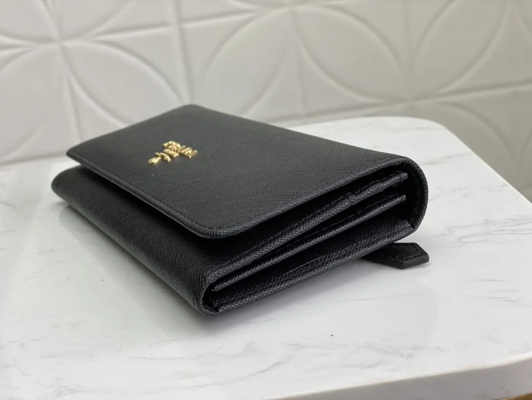 PRADA 金色 Saffiano十字纹牛皮 钱包 实用长夹款