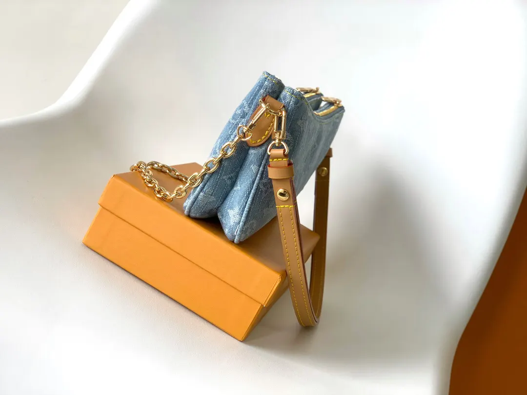 Louis Vuitton Gold Chain Bag Leather