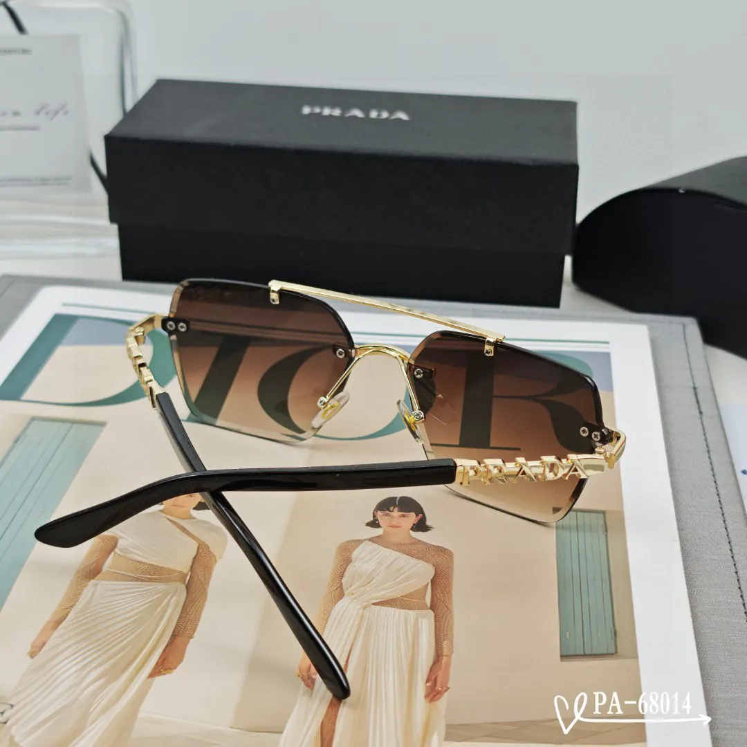 Prada 墨镜 时尚防晒款 款11