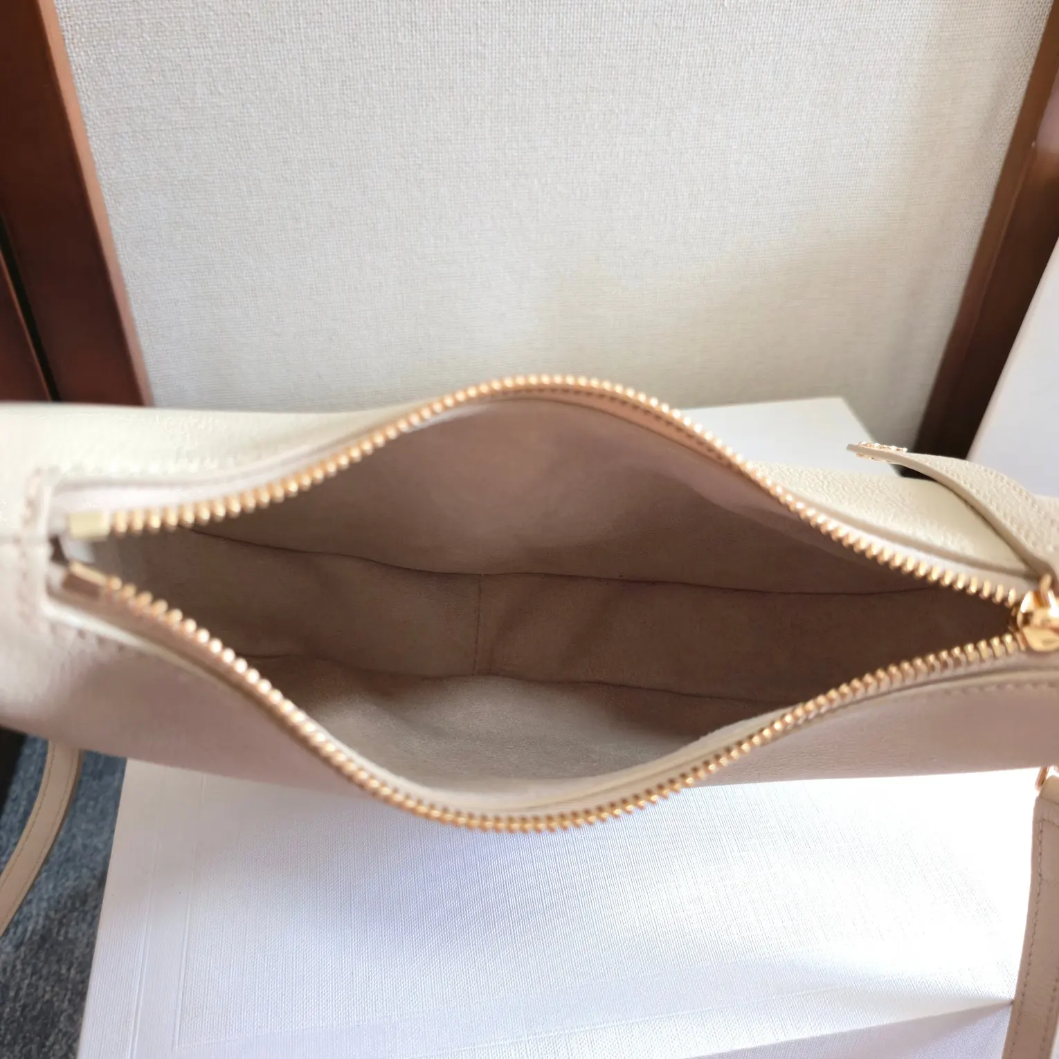 Beige Crossbody Bag Commuter Lightweight Leather