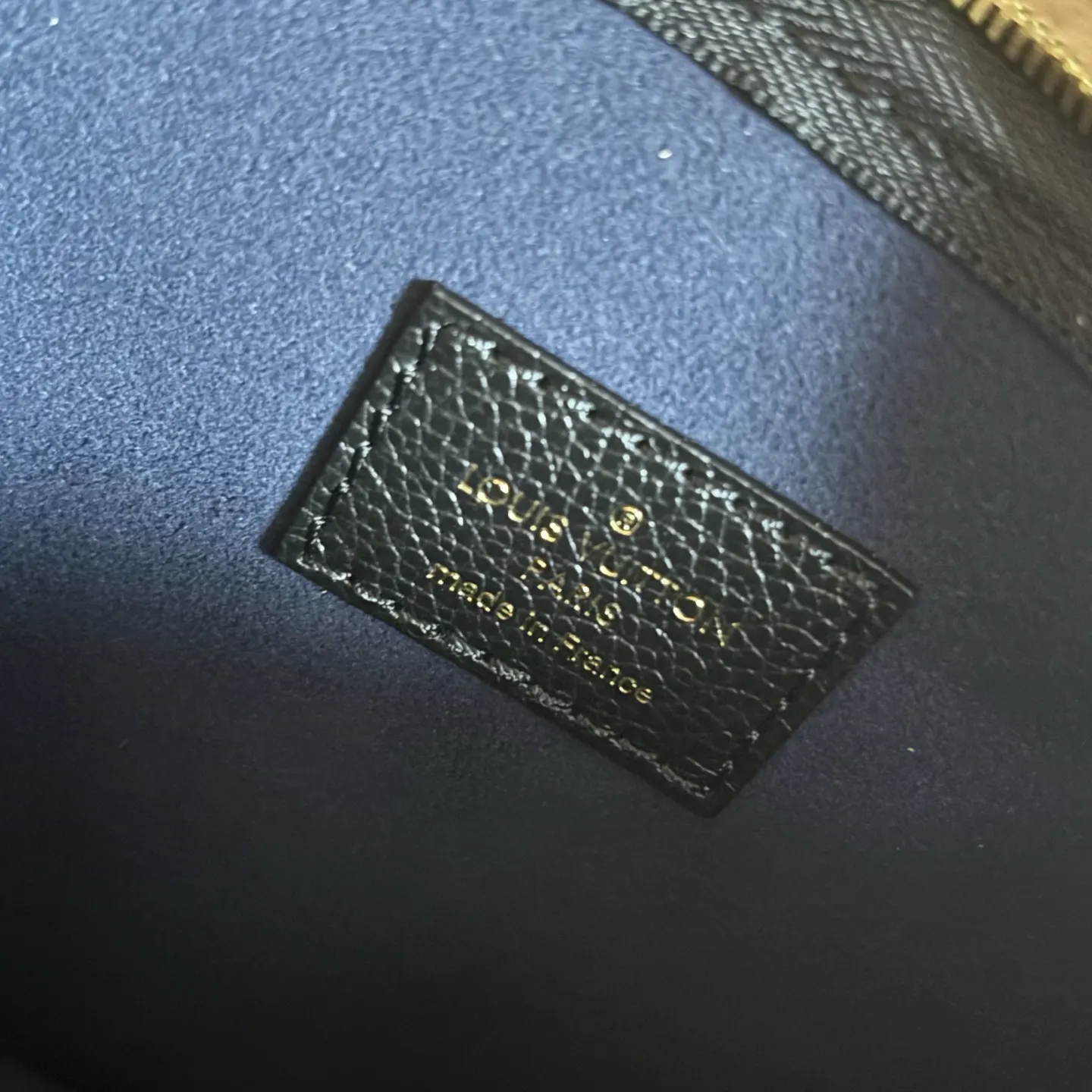 CarryAll 黑色 水桶包 休闲水桶款