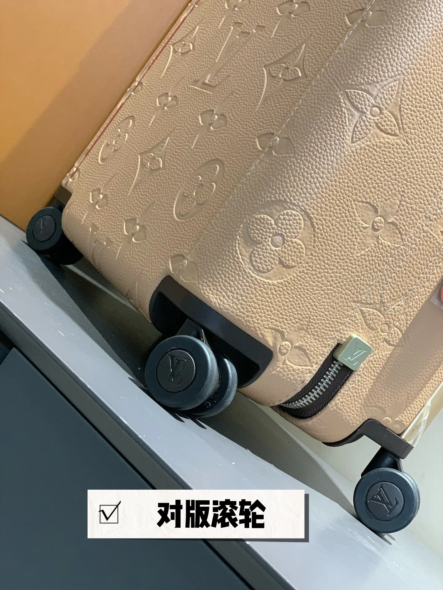 灰色 銀色 拉杆真皮包裹 行李箱 旅行拉杆款 輕便出行款