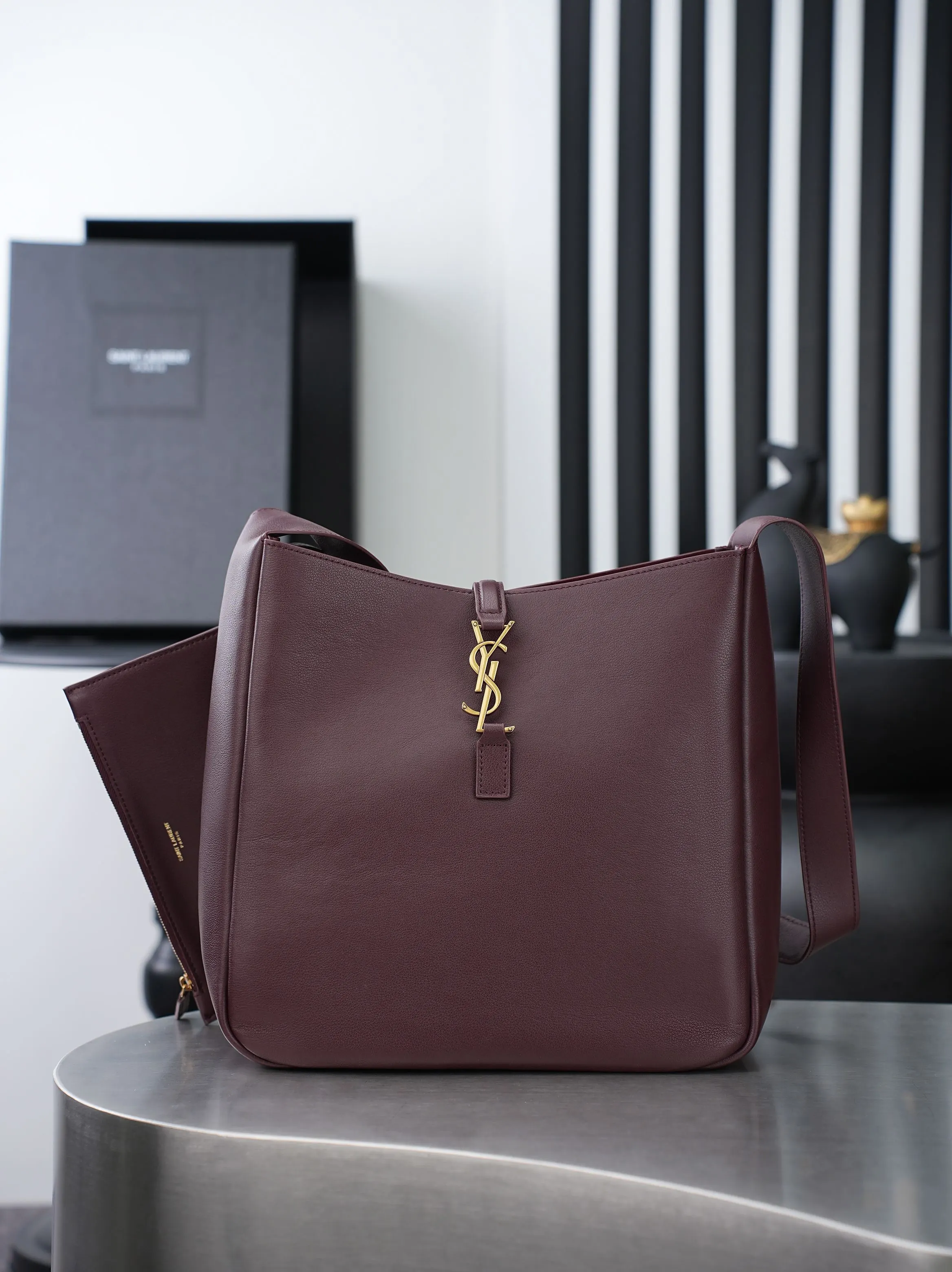 YSL Hobo 黑色 金色 牛皮 腋下包 復古腋下背款