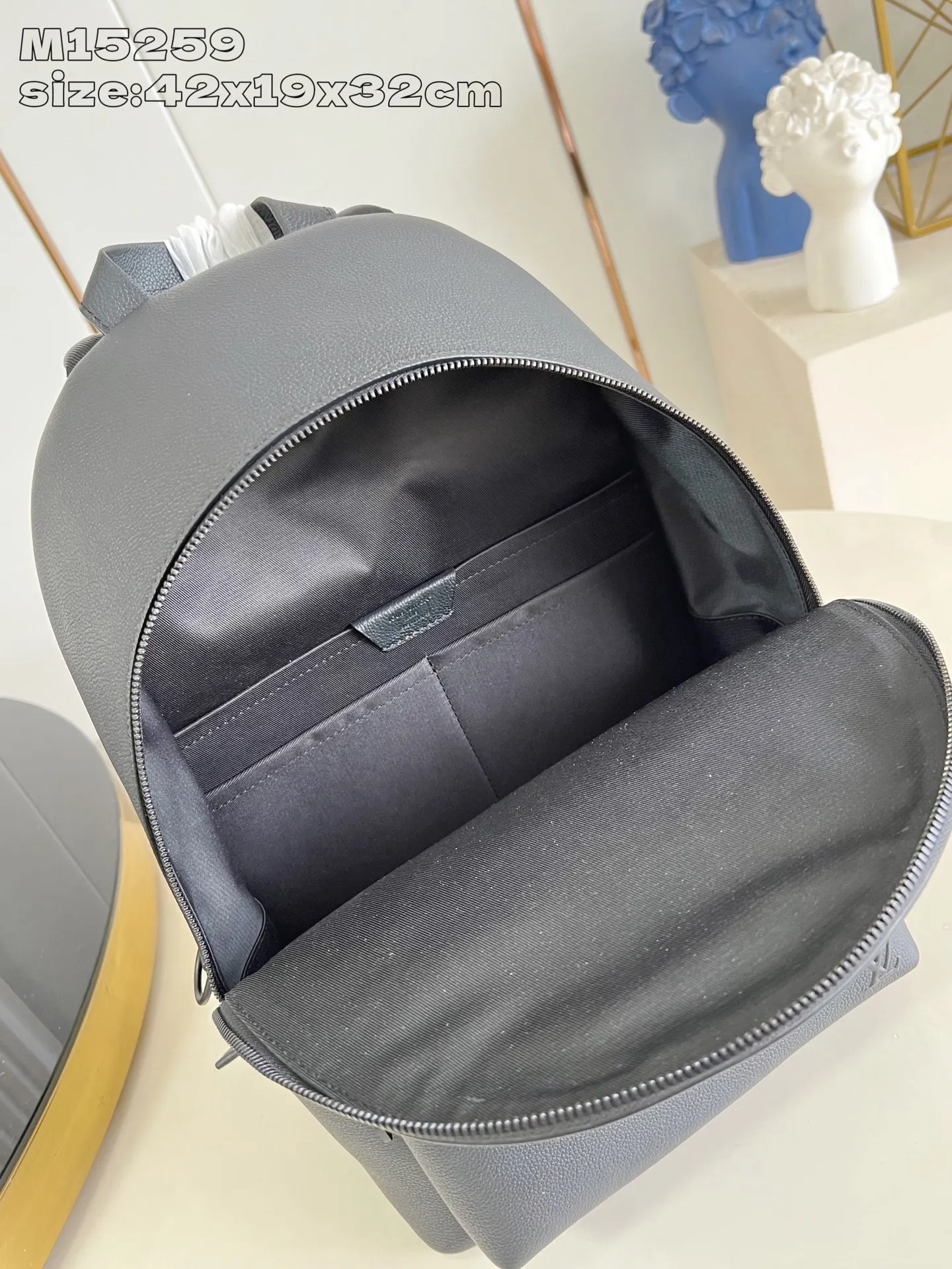 LV 牛皮 收纳包 旅行收纳款