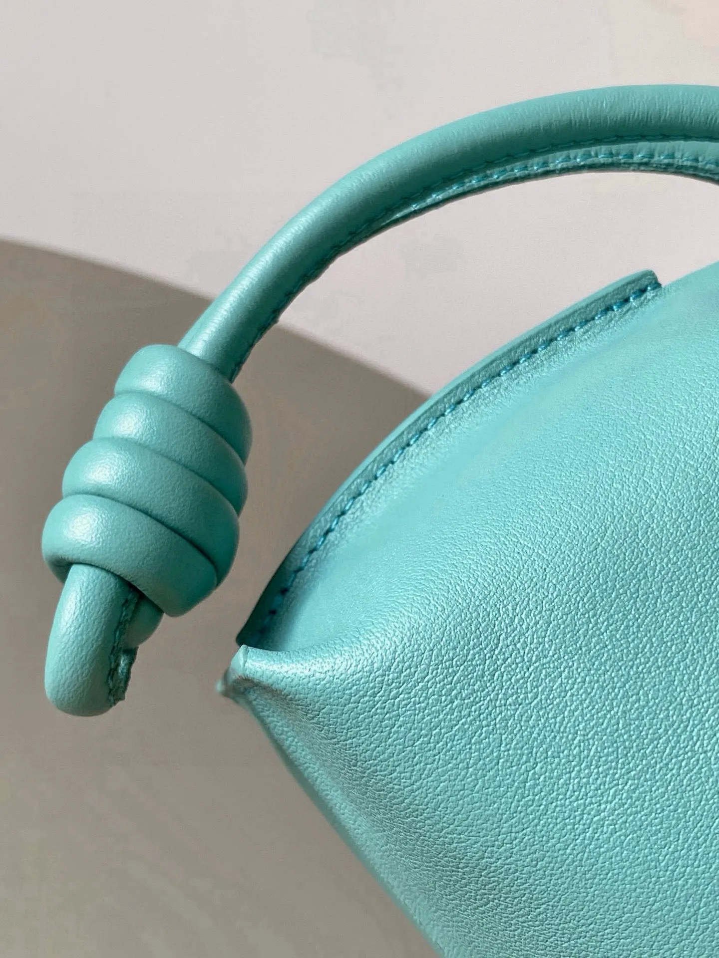 Loewe 蓝色 小牛皮 托特包 大容量托特款