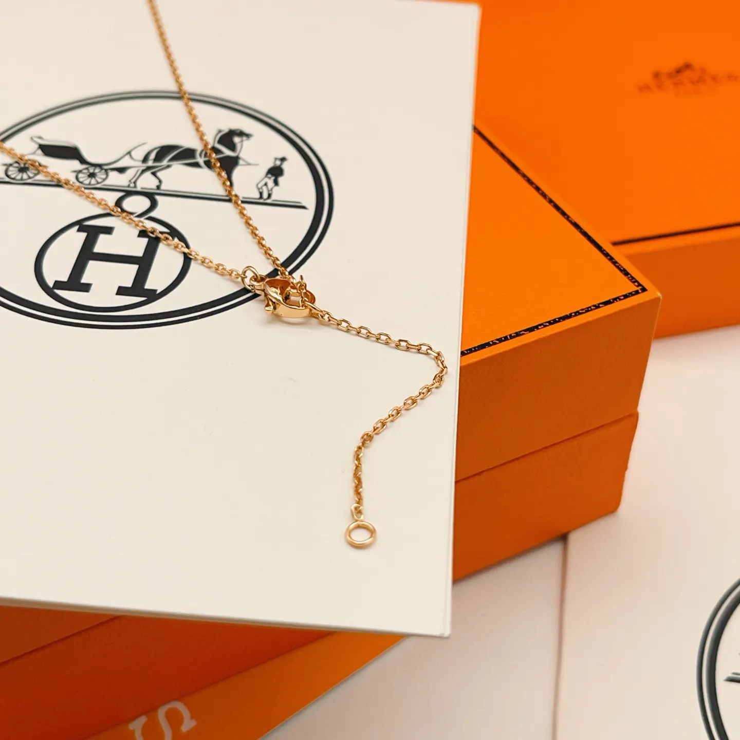 Hermès 金色 首饰 精致配飾 項鏈(數字11) Hermès 金色 首饰 精致配飾 項鏈(數字11)