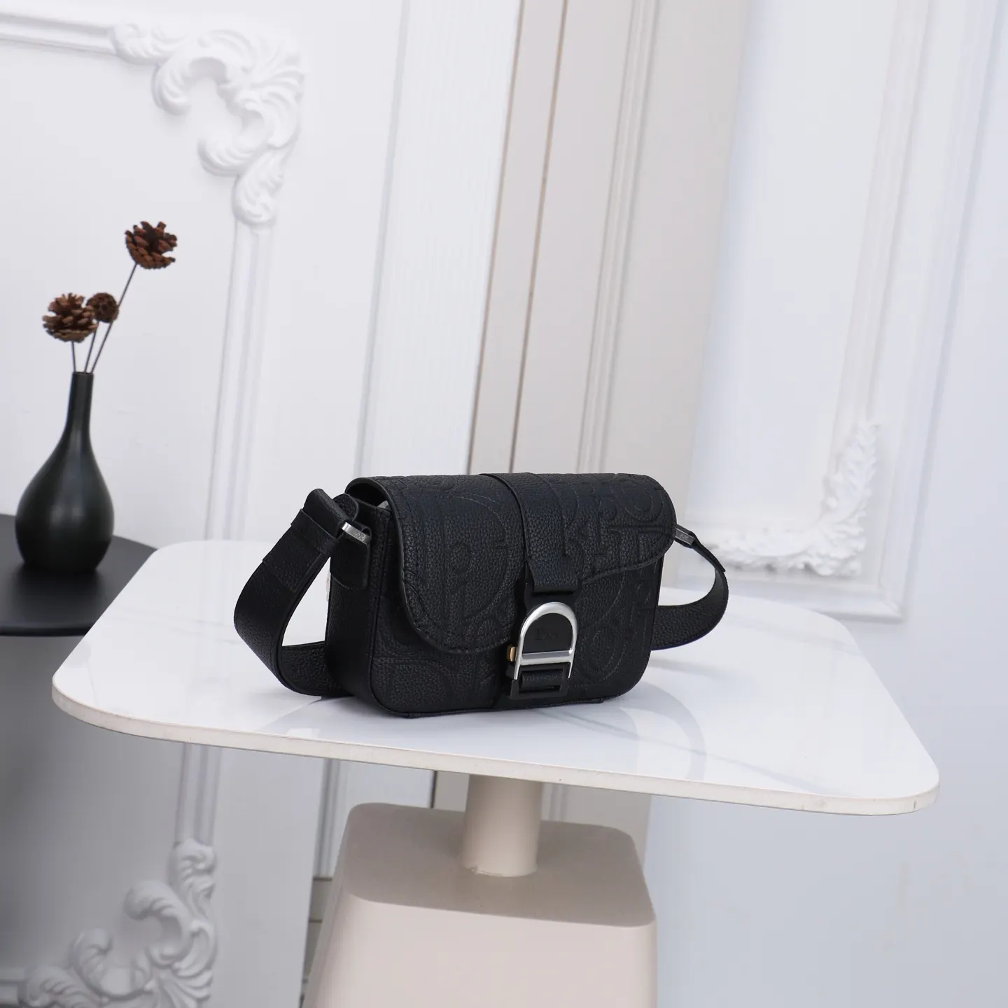 Dior Saddle 黑色牛皮信使包 手提斜挎 手提包