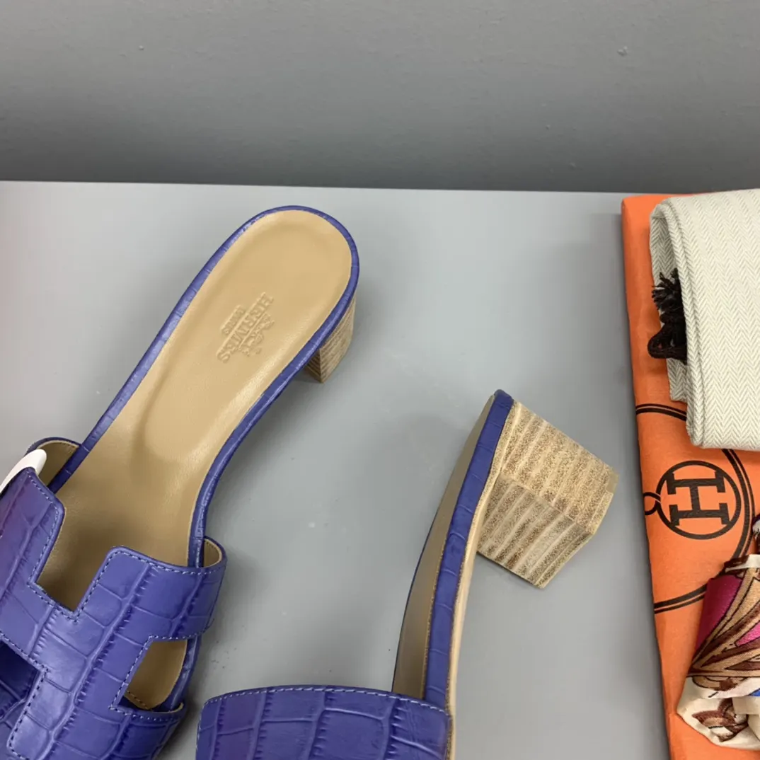 Hermès Oran 鳄鱼纹牛皮 拖鞋 舒適(數字7) Hermès Oran 鳄鱼纹牛皮 拖鞋 舒適(數字7)