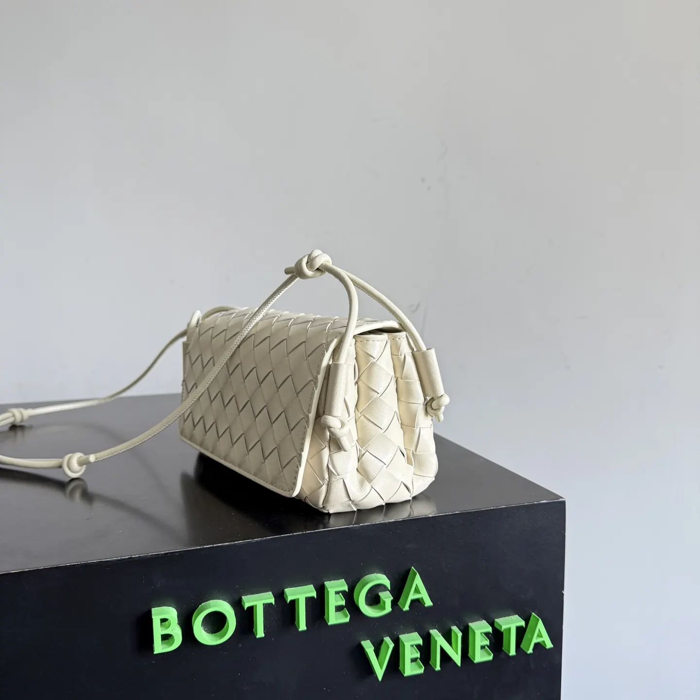 Bottega Veneta 手拿包 精致手拿款