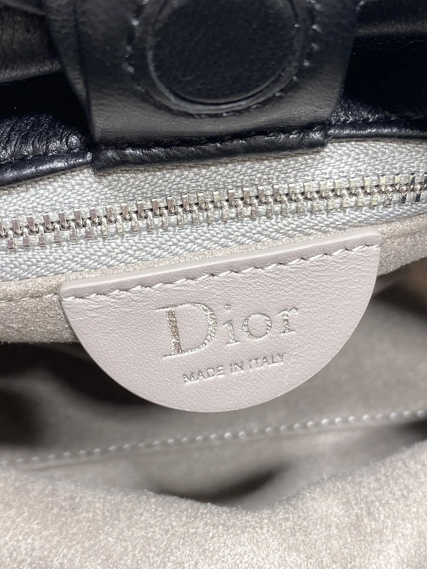 Dior 小牛皮鏈條包 手提斜挎(數字2) Dior 小牛皮鏈條包 手提斜挎(數字2)