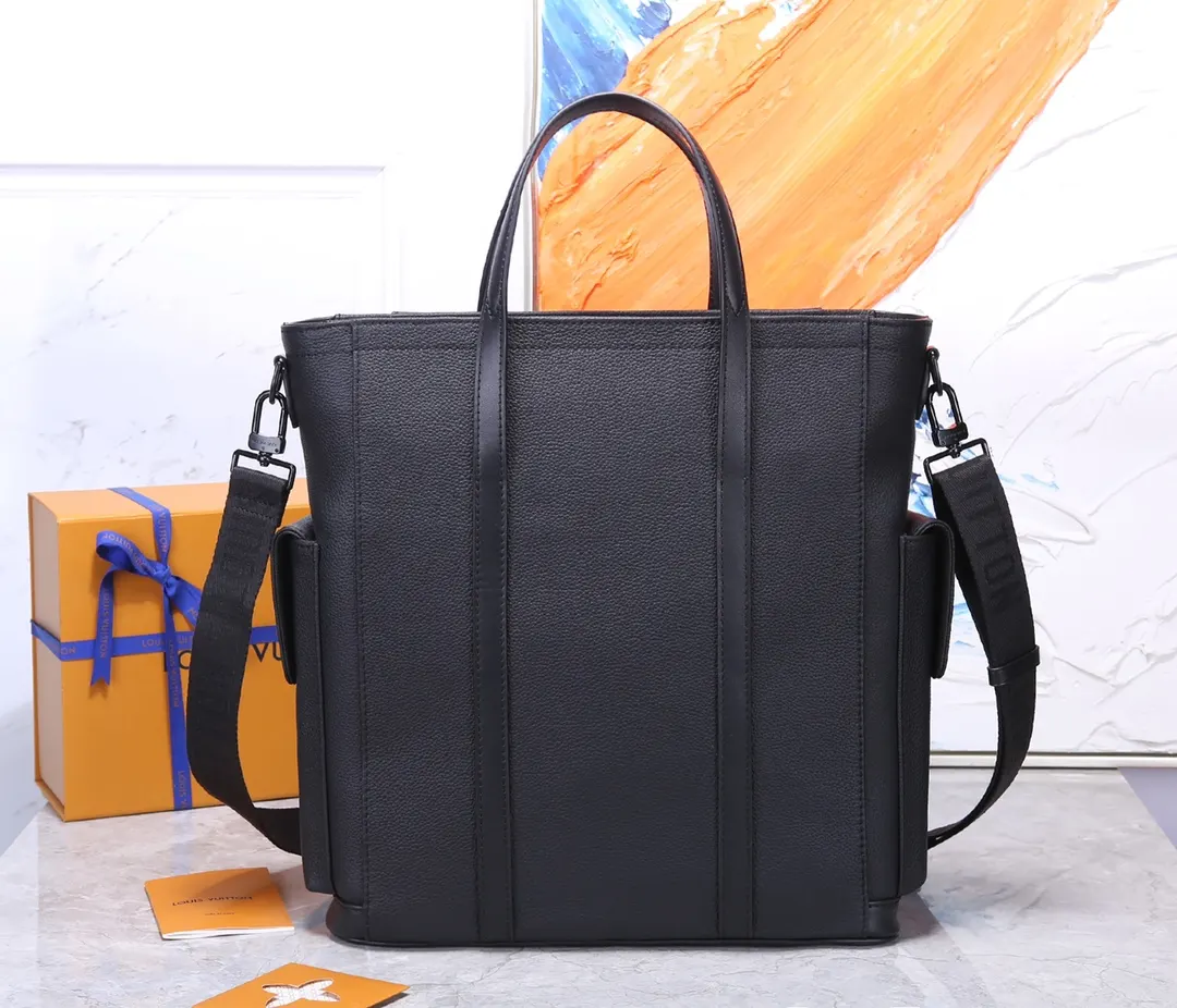 LV 黑色 皮革 标识肩带实现轻松背携 托特包 大容量托特款