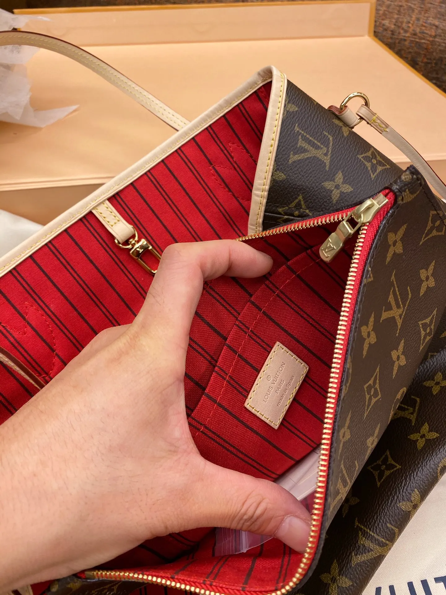 Neverfull 旅行袋 大容量旅行款(數字9) Neverfull 旅行袋 大容量旅行款(數字9)