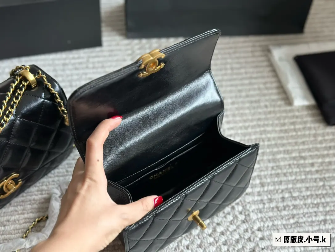Chanel Crossbody Bag Lightweight