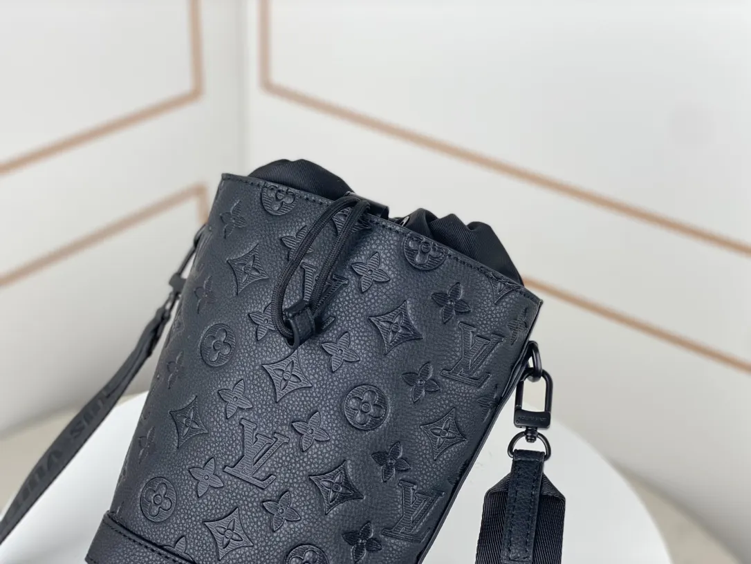 LV 牛皮 單肩包 日常單肩背款
