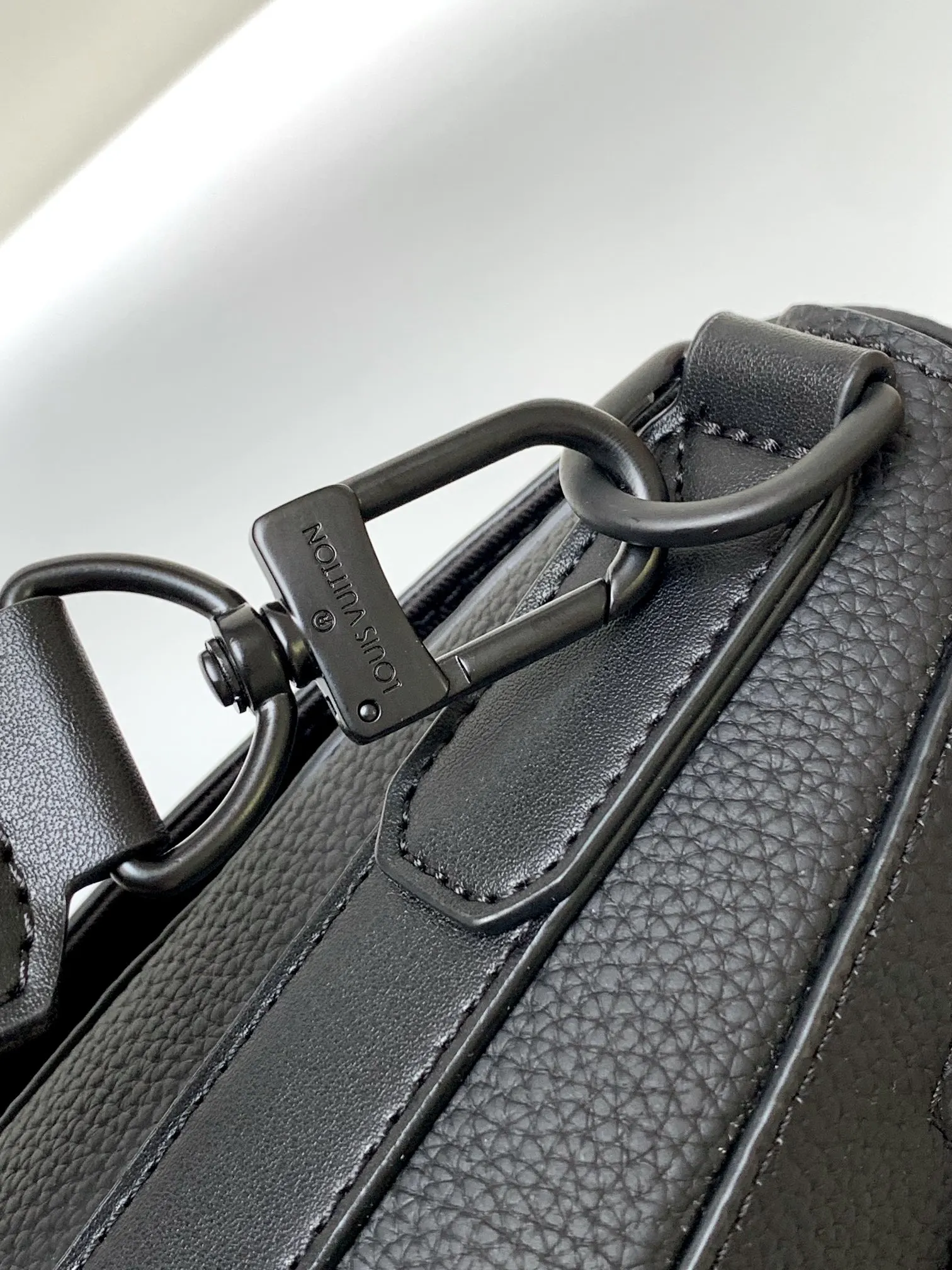 LV 牛皮 Aerogram 邮差包以极 收納包 旅行收納款