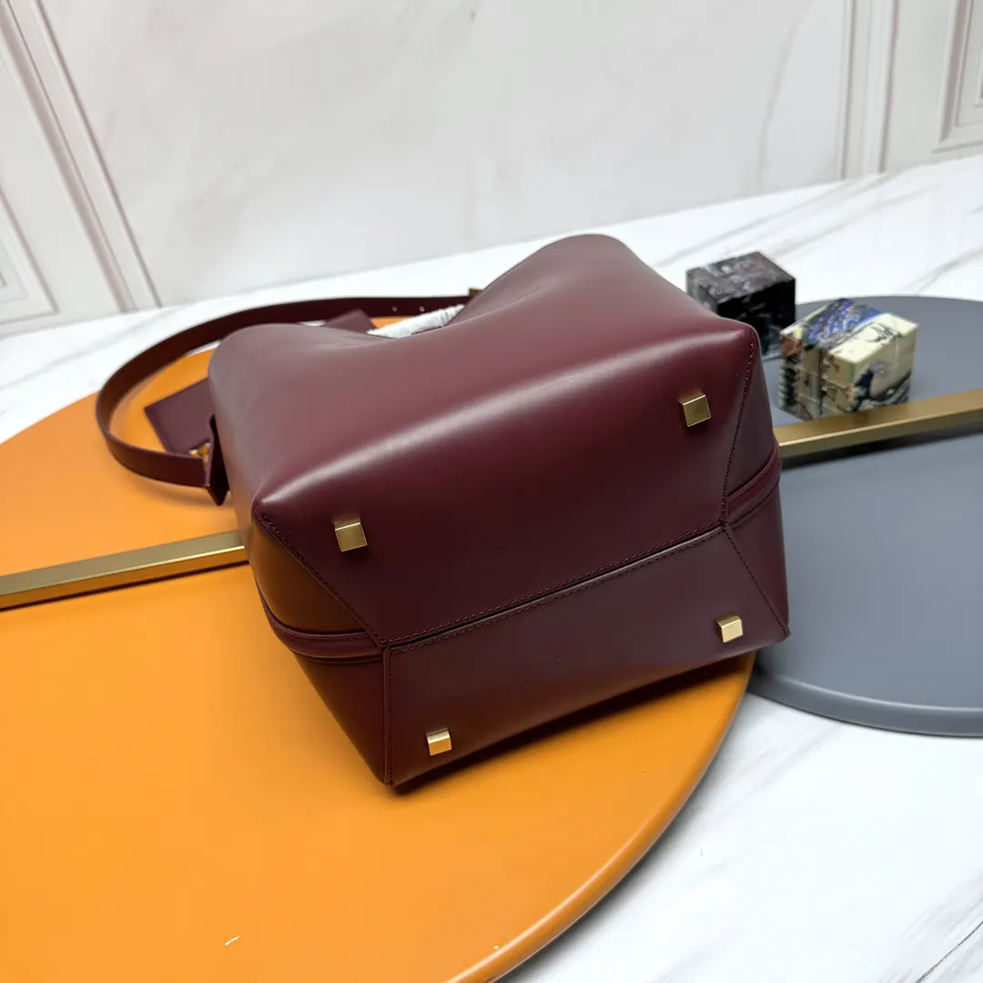 Bucket Bag Casual Leather