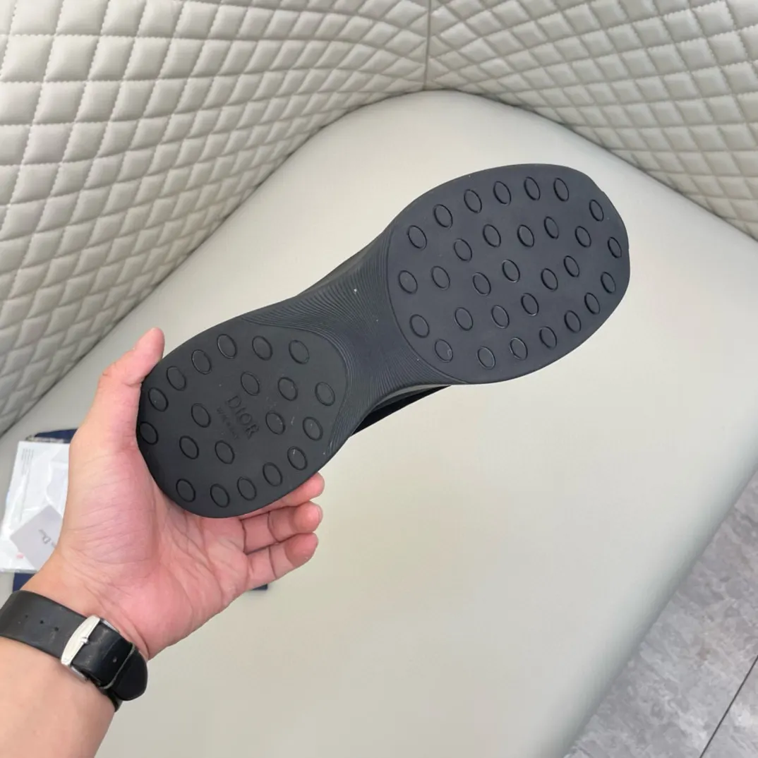 Dior B25 casual shoes, comfortable and versatile