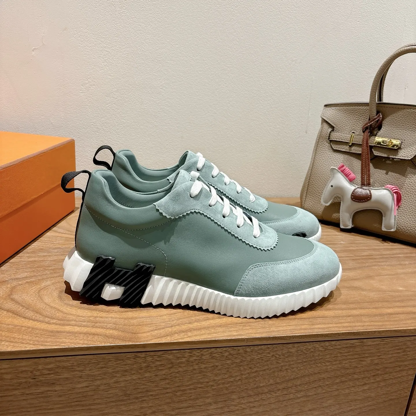 Hermès SS Sneakers