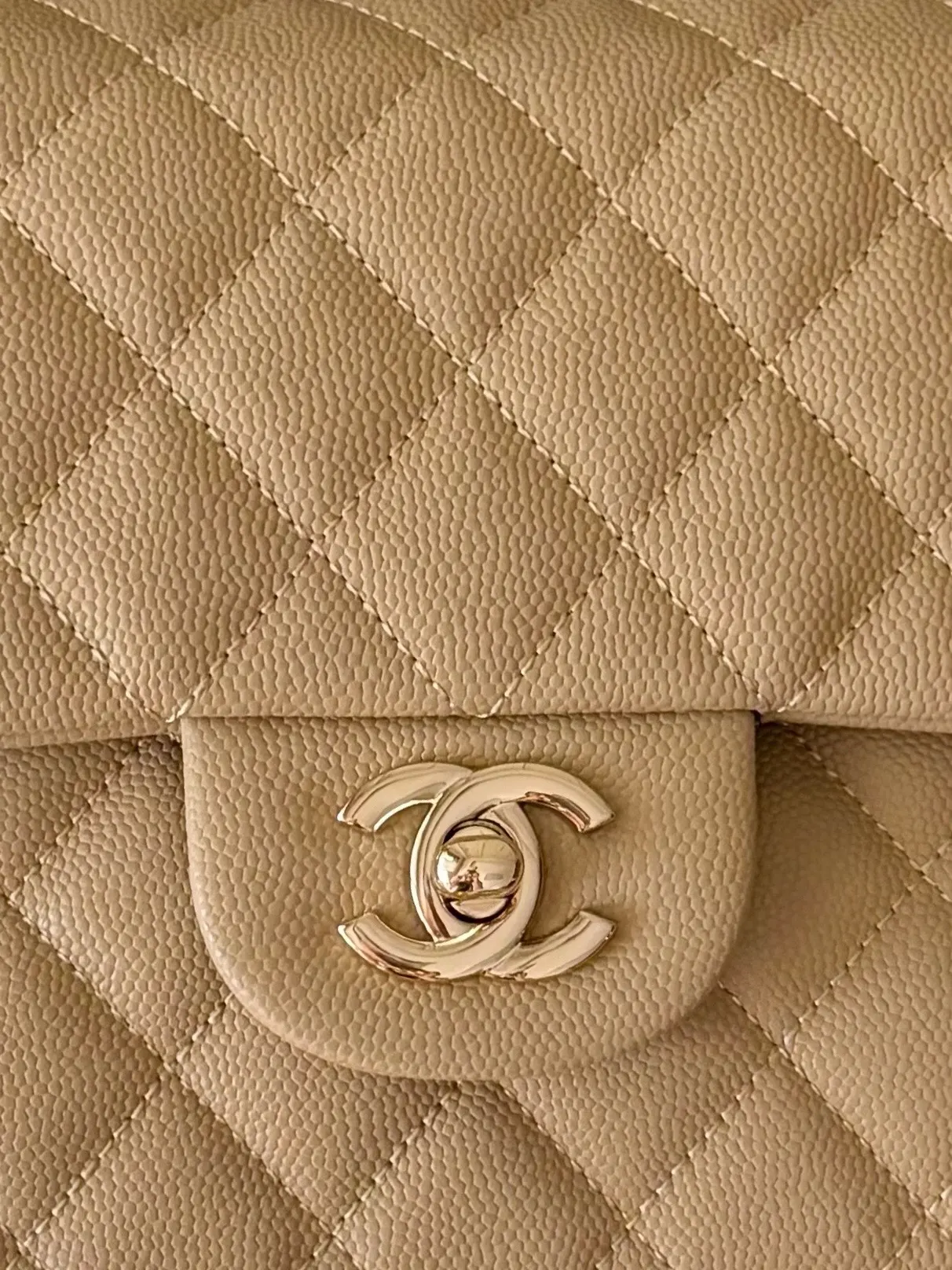 Chanel 银灰粗花呢翻盖链条包 金扣