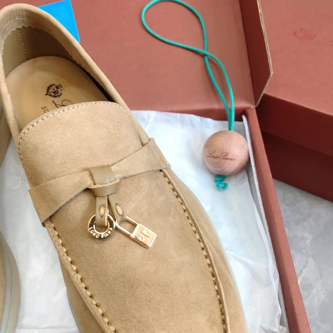 Loro Piana 黑色 乐福鞋 休閒百搭款(數字6) Loro Piana 黑色 乐福鞋 休閒百搭款(數字6)