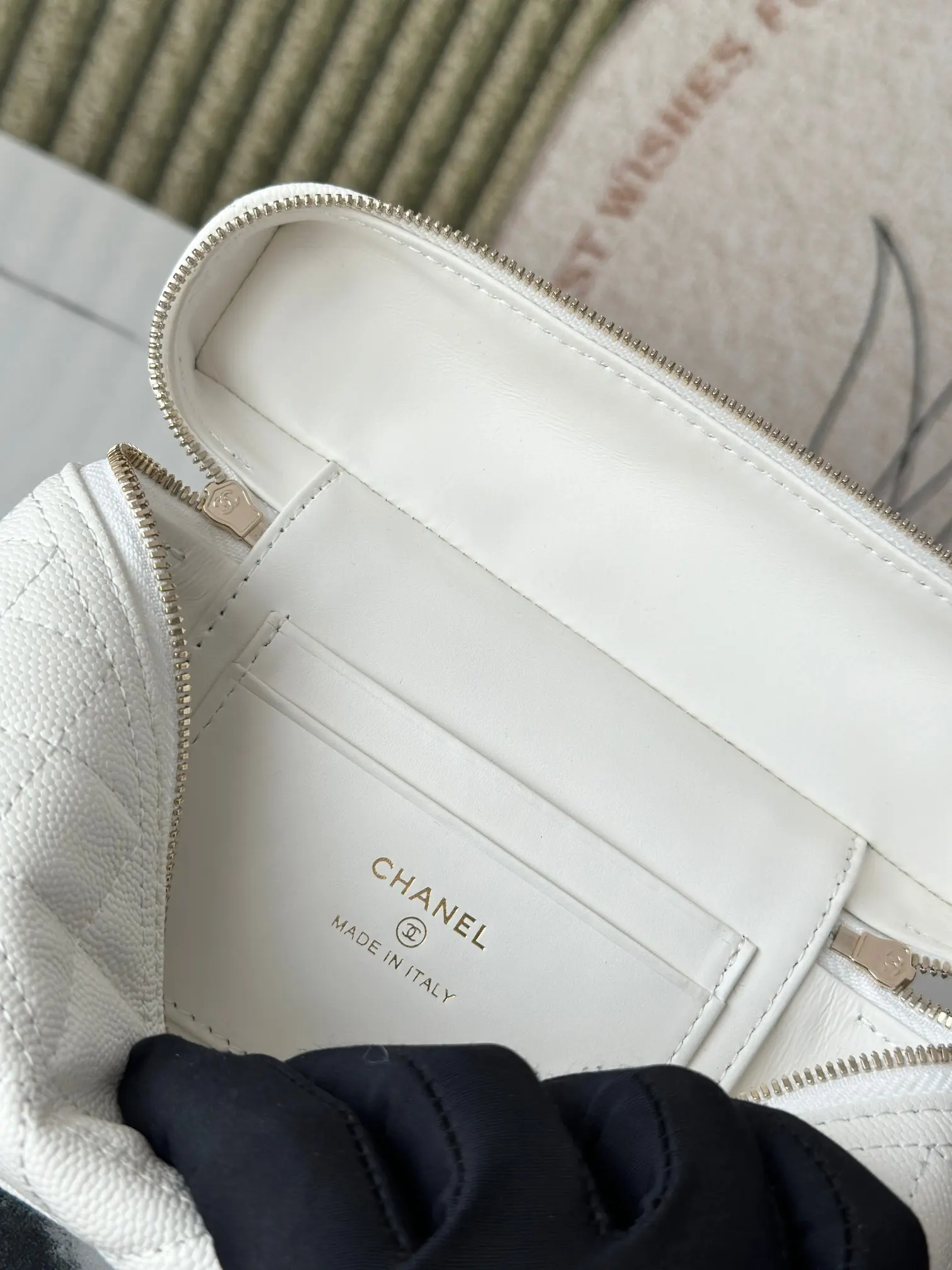 White Gold Chain Bag Leather