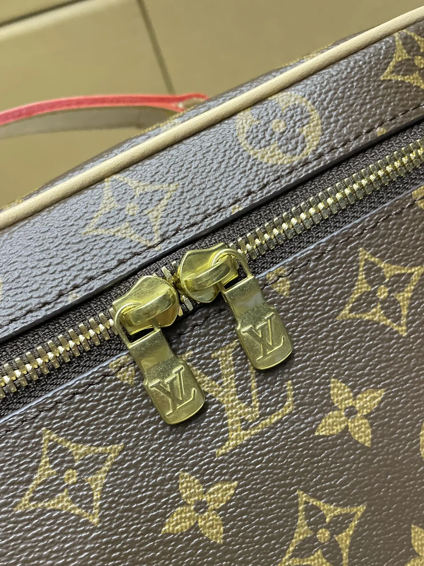 化妆包 长肩带 做工 芯 便携收纳款
