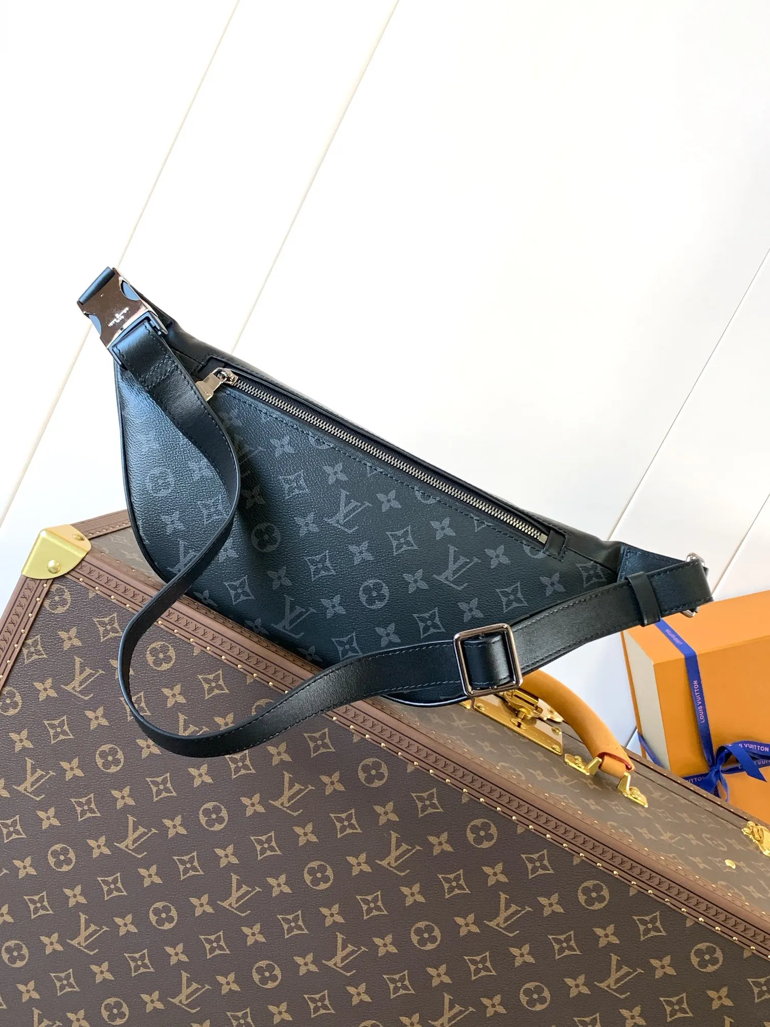 Crossbody Bag Lightweight Leather