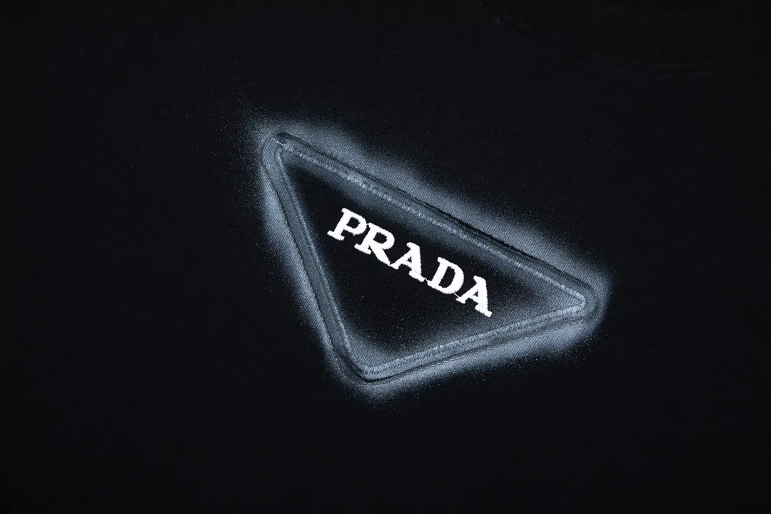 Prada T-Shirt Cotton Embroidered