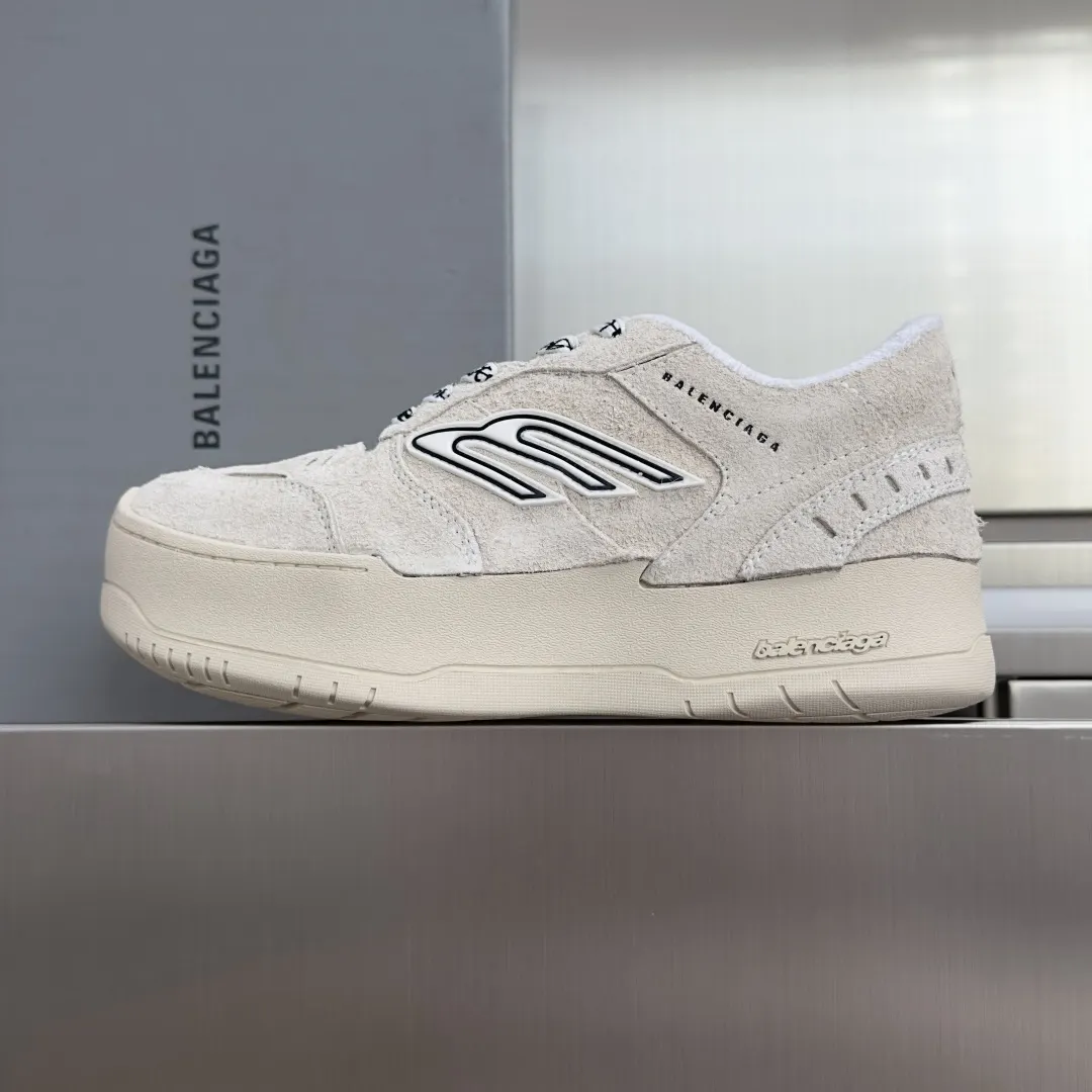 Balenciaga 牛皮 运动鞋