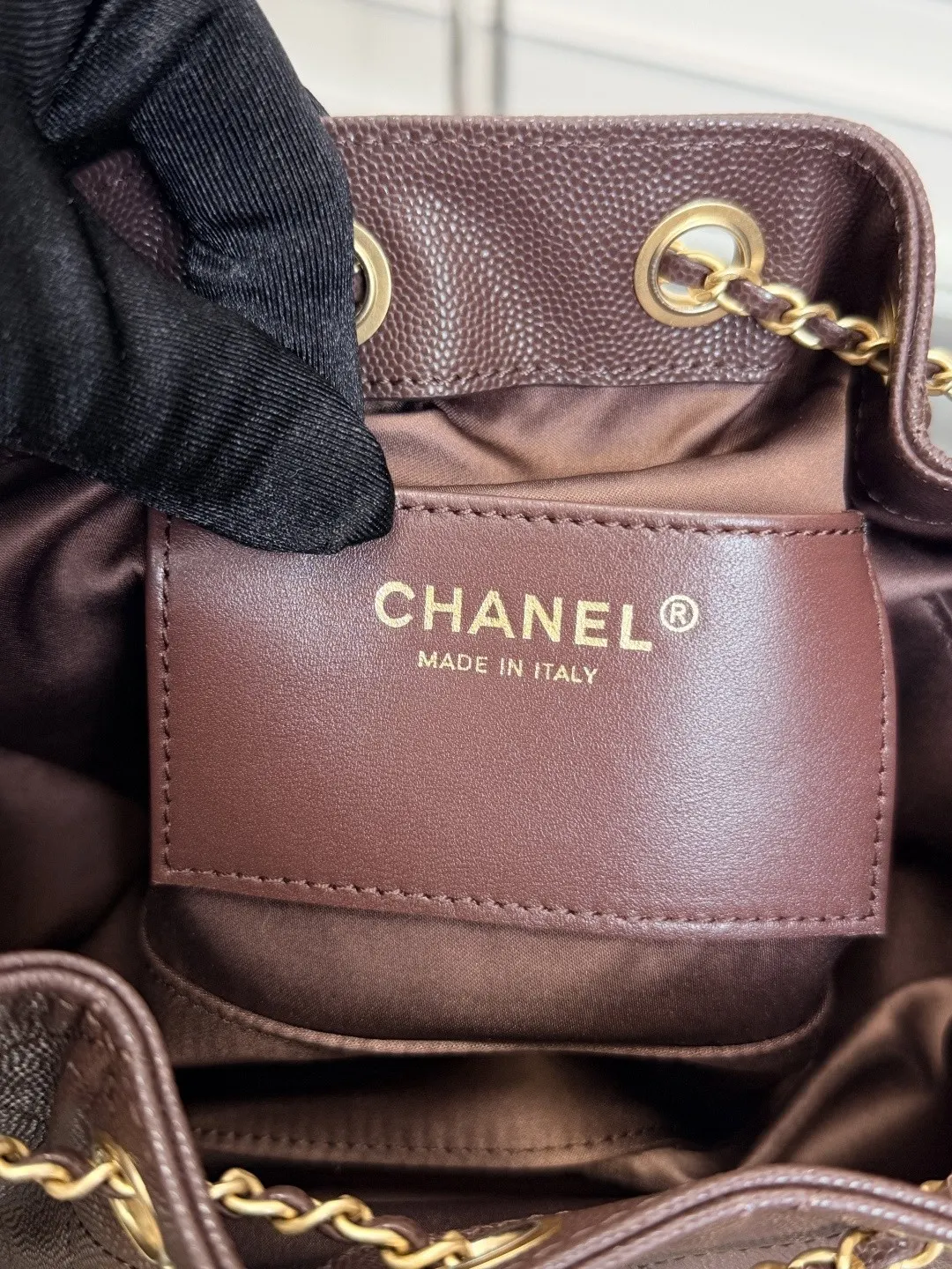 Chanel White Hobo Shoulder Bag Vintage Leather