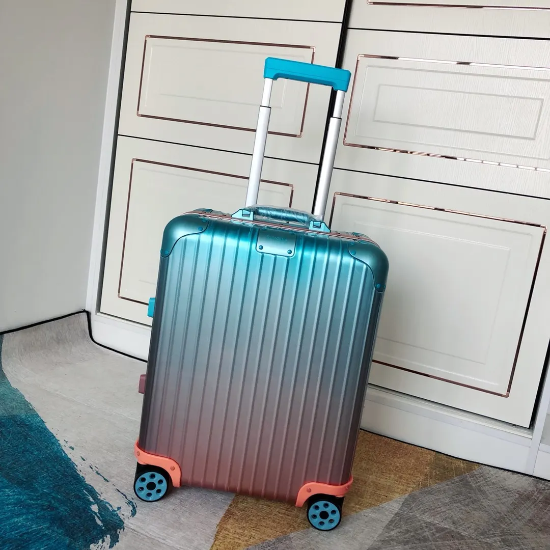 rimowa限量版糖果色满满的 少女心 漸變色 日 行李箱 旅行拉杆款 輕便出行款
