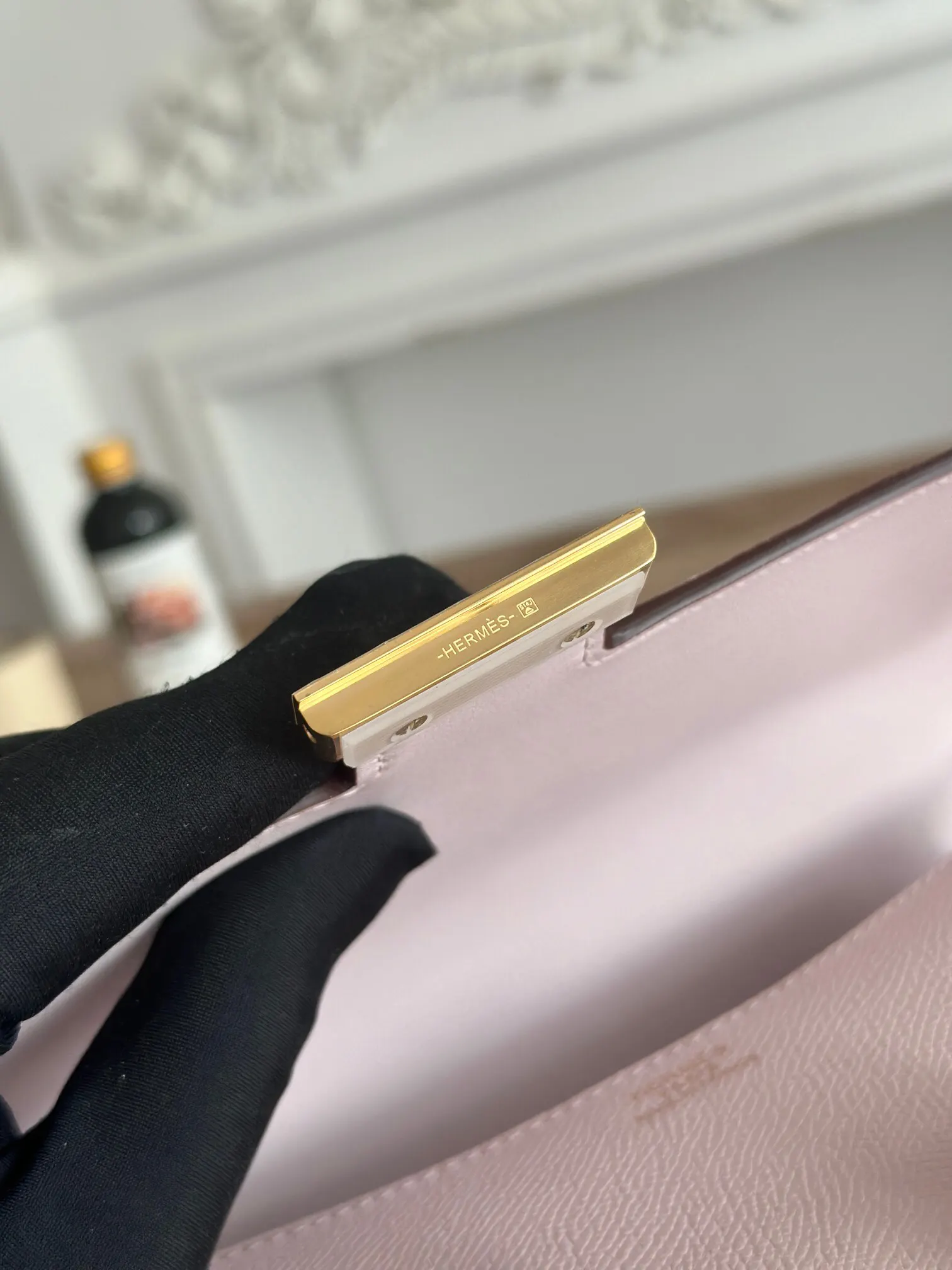 Hermès Constance 梦幻粉紫 Epsom掌纹牛皮 斜挎包 19cm