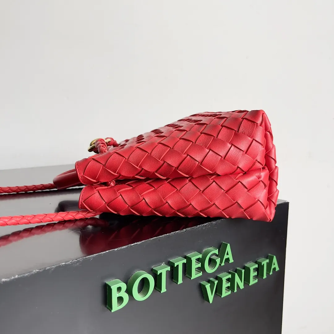 Bottega Veneta Andiamo 白色 编织手提包 精选款