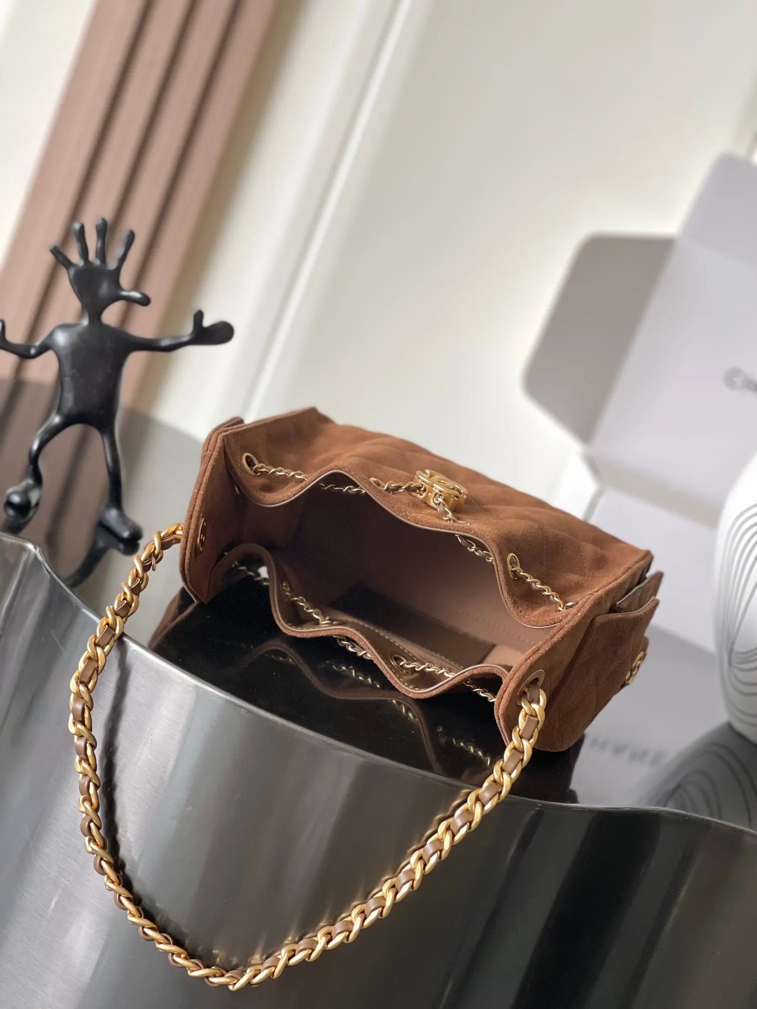CHANEL 棕色牛皮Hobo腋下包 金链款