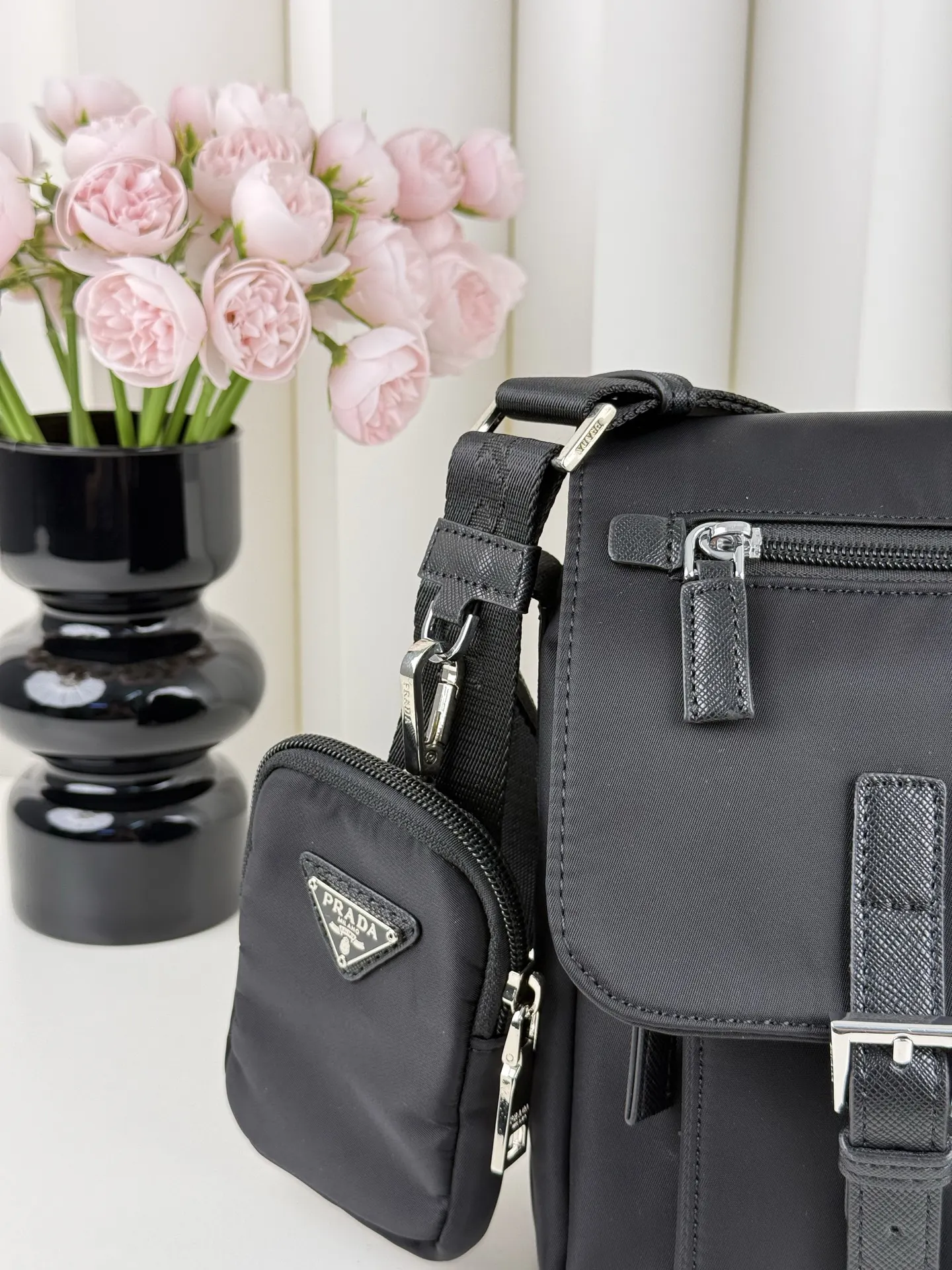 Prada 邮差包 斜背包