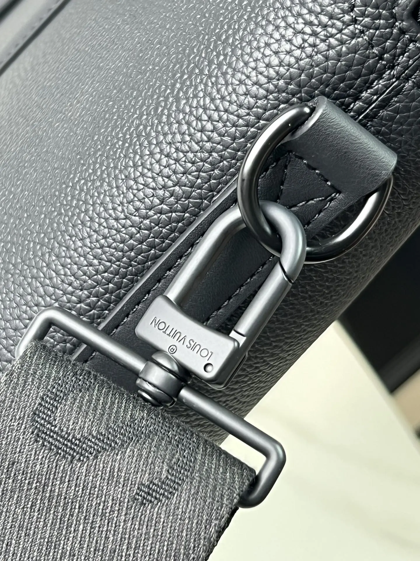 LV 牛皮 收纳包 旅行收纳款