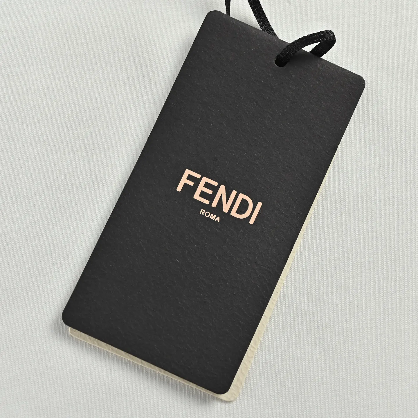 Fendi 刺繡 短袖T恤 日常百搭款(數字10) Fendi 刺繡 短袖T恤 日常百搭款(數字10)