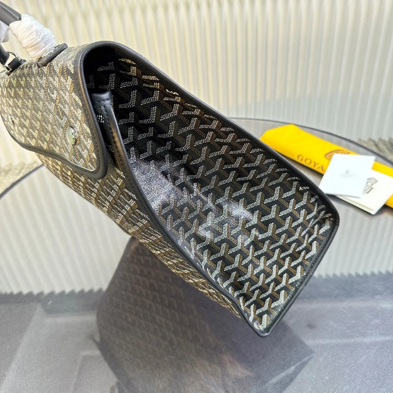 Goyard 外出旅行时请一定记得带上 Saint Léger 因 旅行包 大容量旅行款