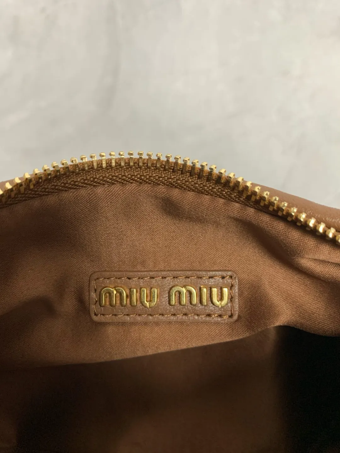 Miu 焦糖色 羊皮 手提包 通勤手提款