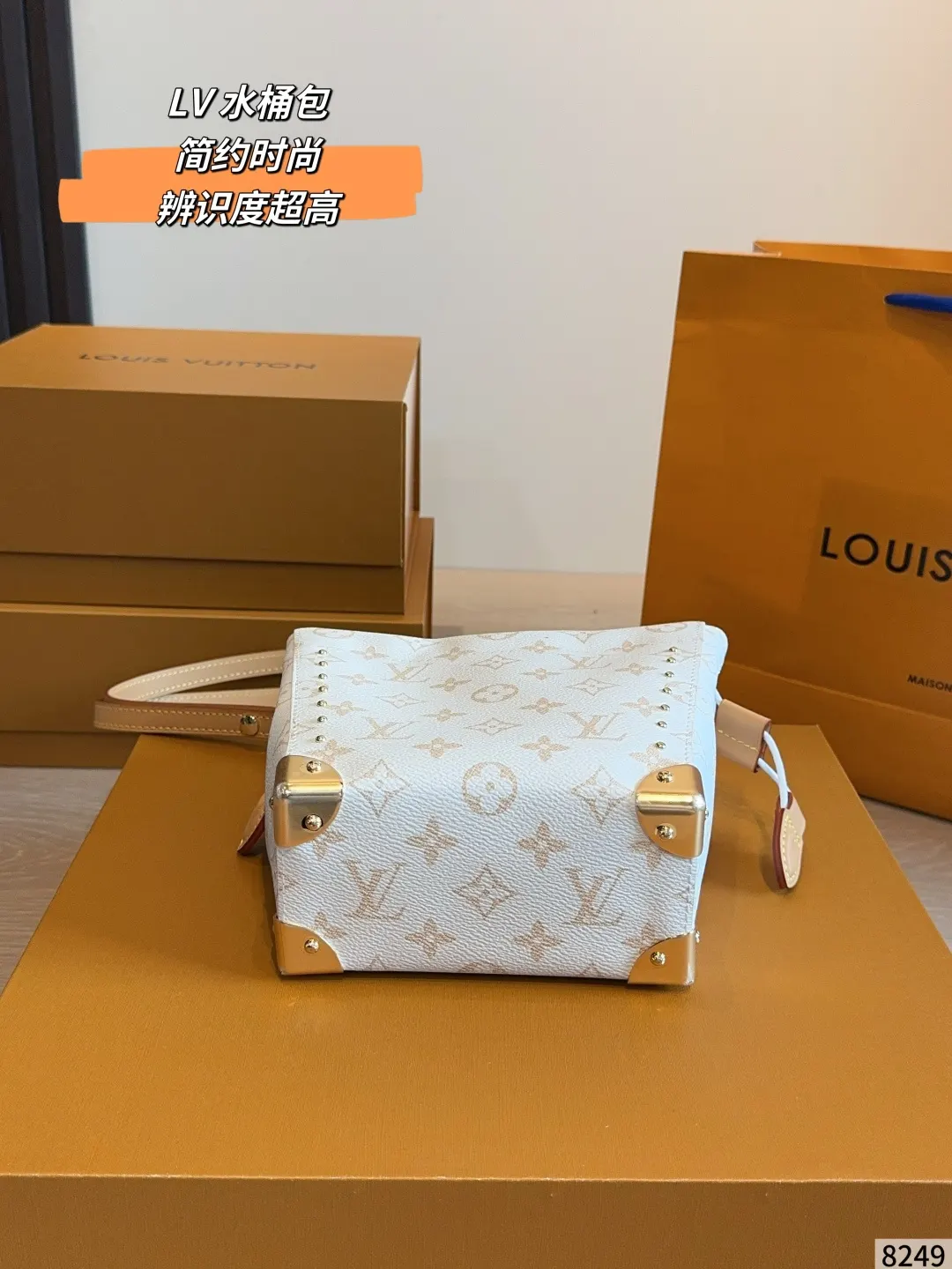 LV 帆布 小巧輕便 日常通勤或出街都很適合 收納包 旅行收納款