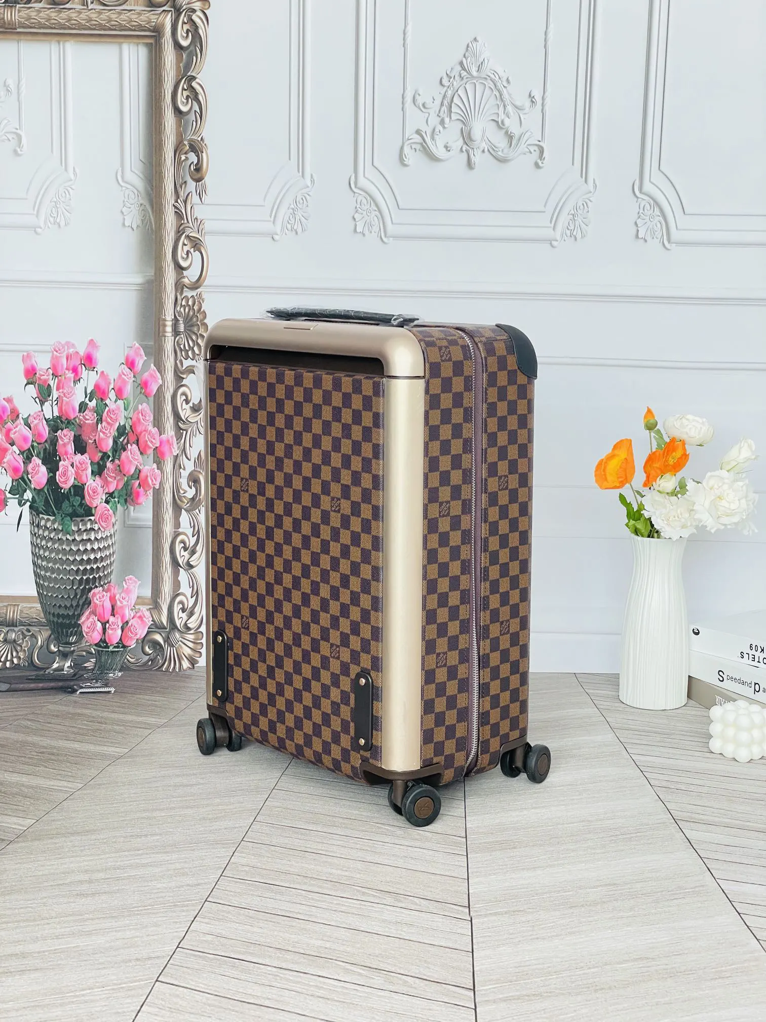 LV 老花 帆布 行李箱 旅行拉杆款 輕便出行款(數字8) LV 老花 帆布 行李箱 旅行拉杆款 輕便出行款(數字8)